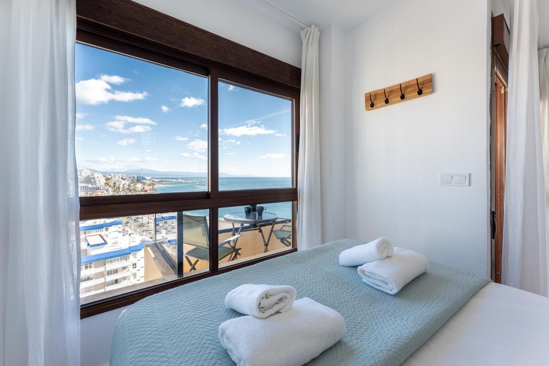 Appartement Bhost - Torrealmadena *